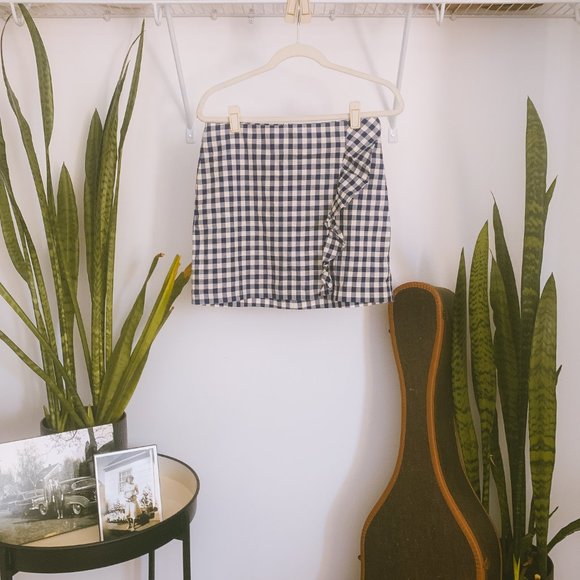 Express Gingham Mini Skirt Ruffle - Picture 2 of 2